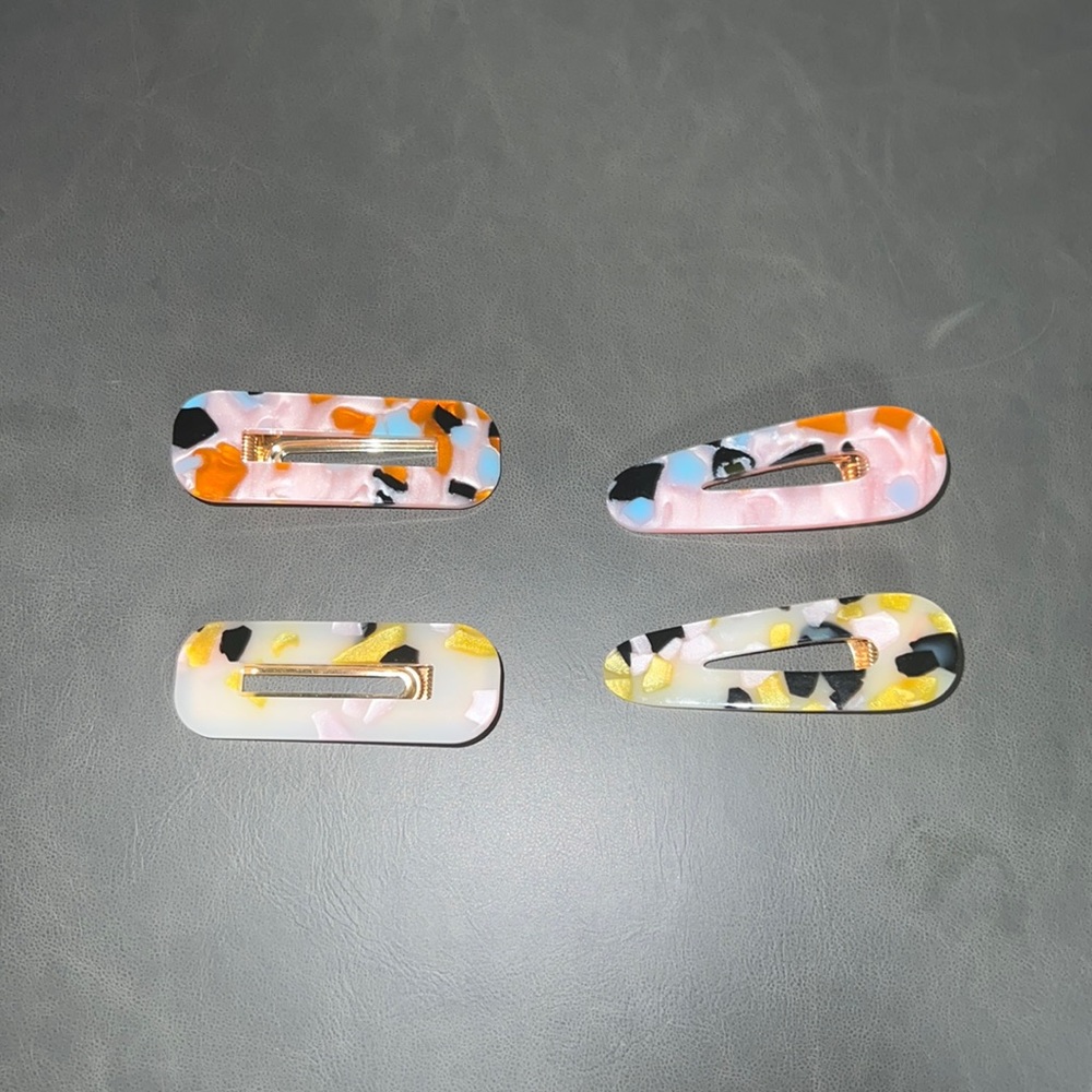 Hair clips